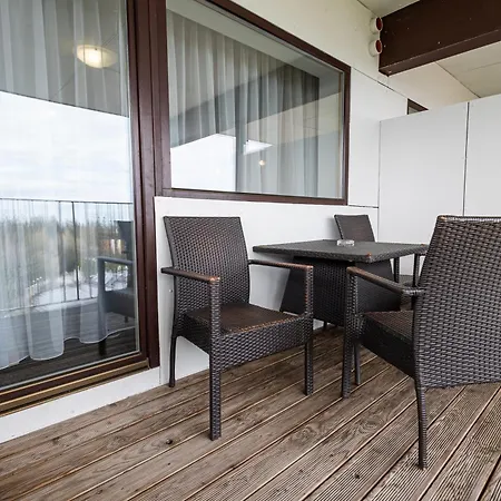 Toliar & Wellness Отель