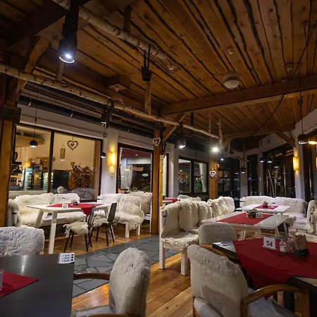 Toliar & Wellness 酒店