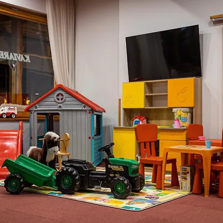 فندق Toliar & Wellness Štrbské Pleso