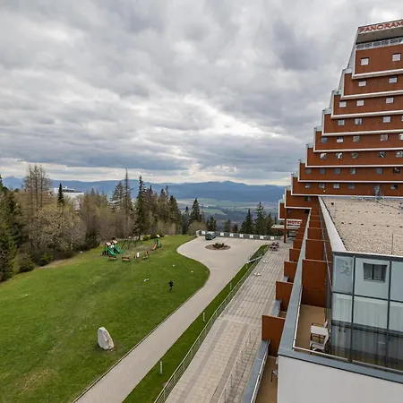 Toliar & Wellness Hotel 3*