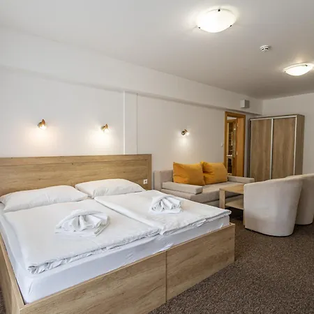 فندق Toliar & Wellness Štrbské Pleso