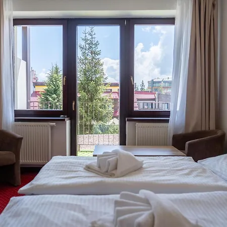 Toliar & Wellness Hotel 3*