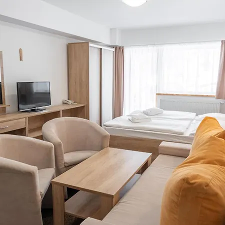 Toliar & Wellness Hotel