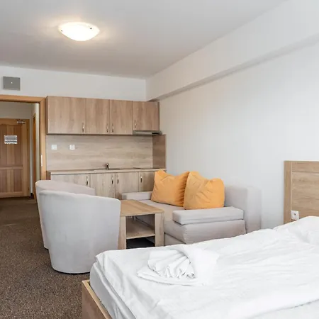 Toliar & Wellness Hotel