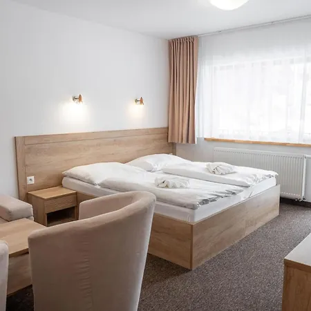 Отель Toliar & Wellness